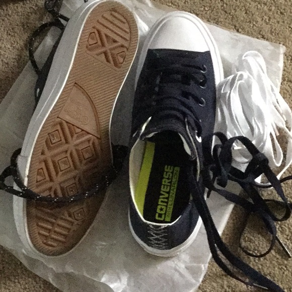 Converse low top blue w/ the lunarlon insoles - Picture 2 of 6